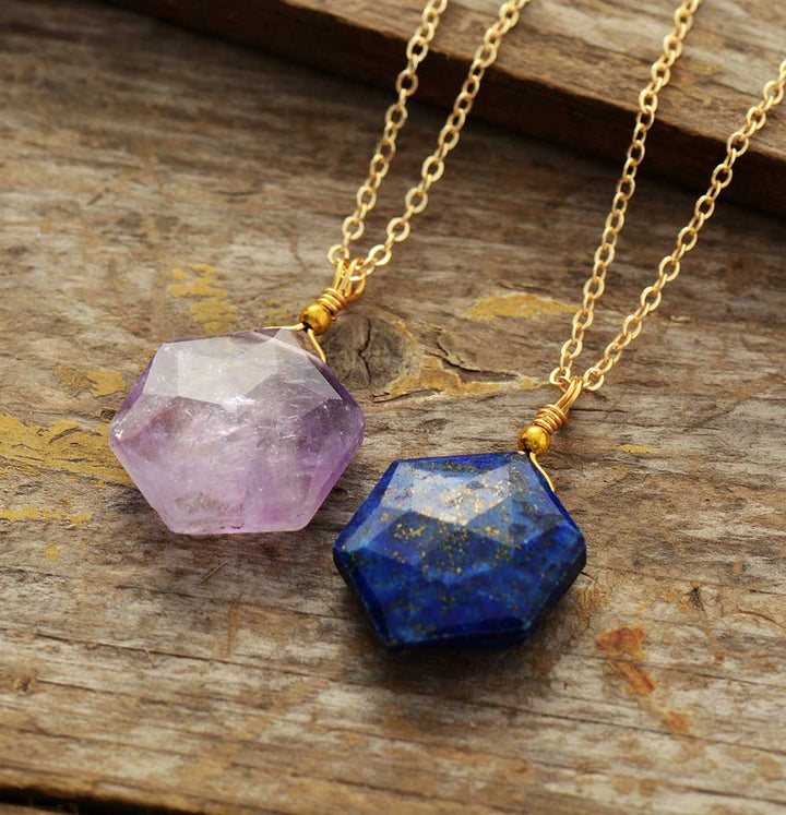 Lapis-Lazuli-Hexagon-Halskette – Amarielle